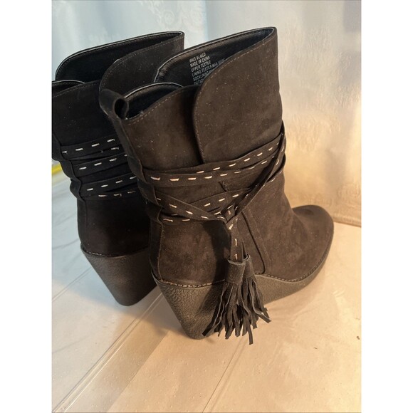 Dress Black Boots Union Bay Size 9-1/2 M With 3-3/4” Wedge Heel Zipper Close - Picture 4 of 6